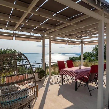 2 Bedroom Stunning In Podstrana